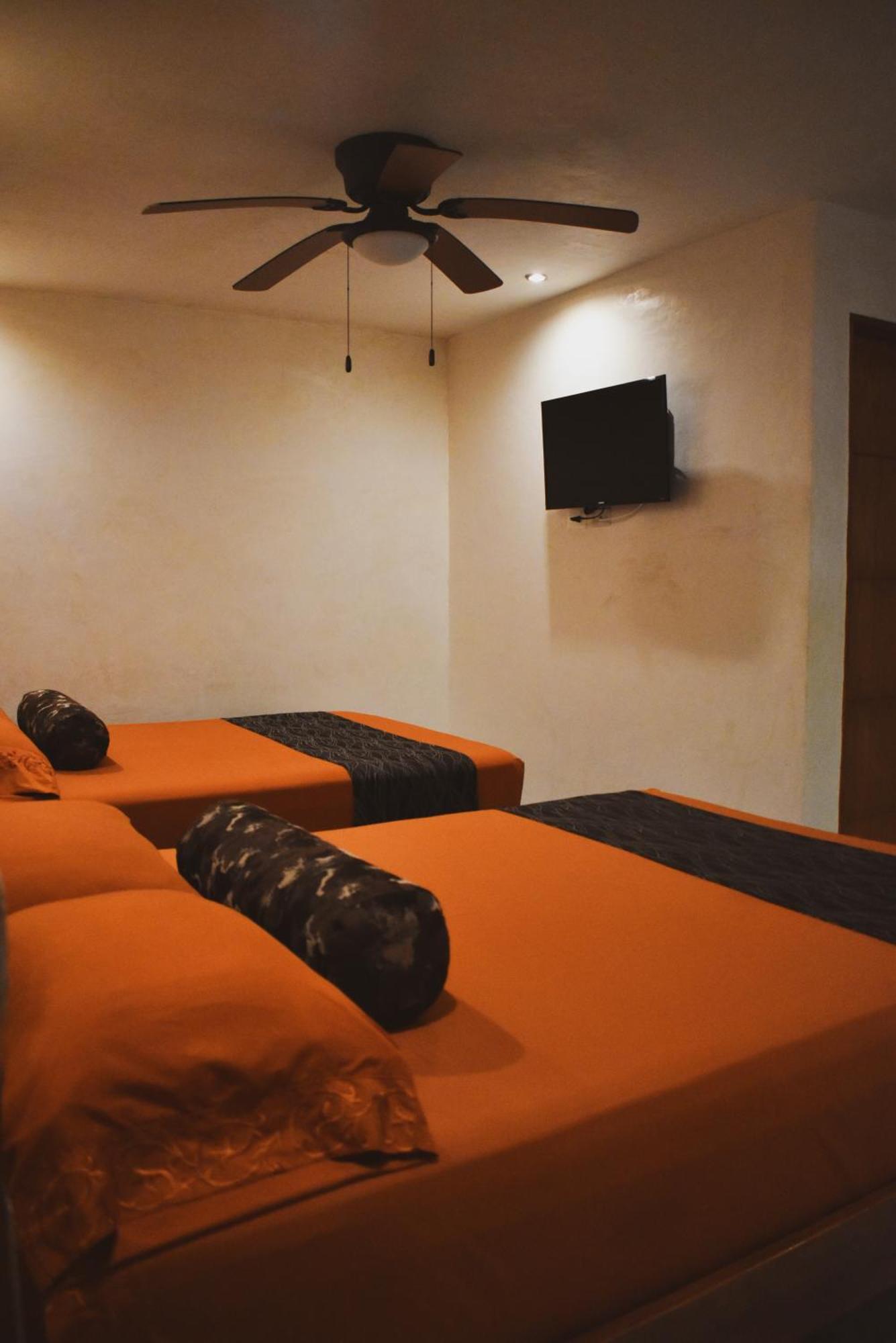 Hotel Boutique Bugambilias Вальядолид Экстерьер фото
